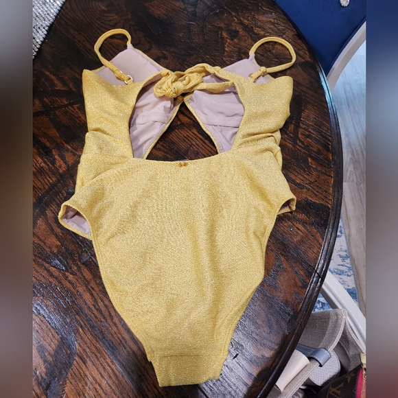 PQ Swim Gold Coast Maisie Ring One Piece Swimsuit Size M - Picture 8 of 11